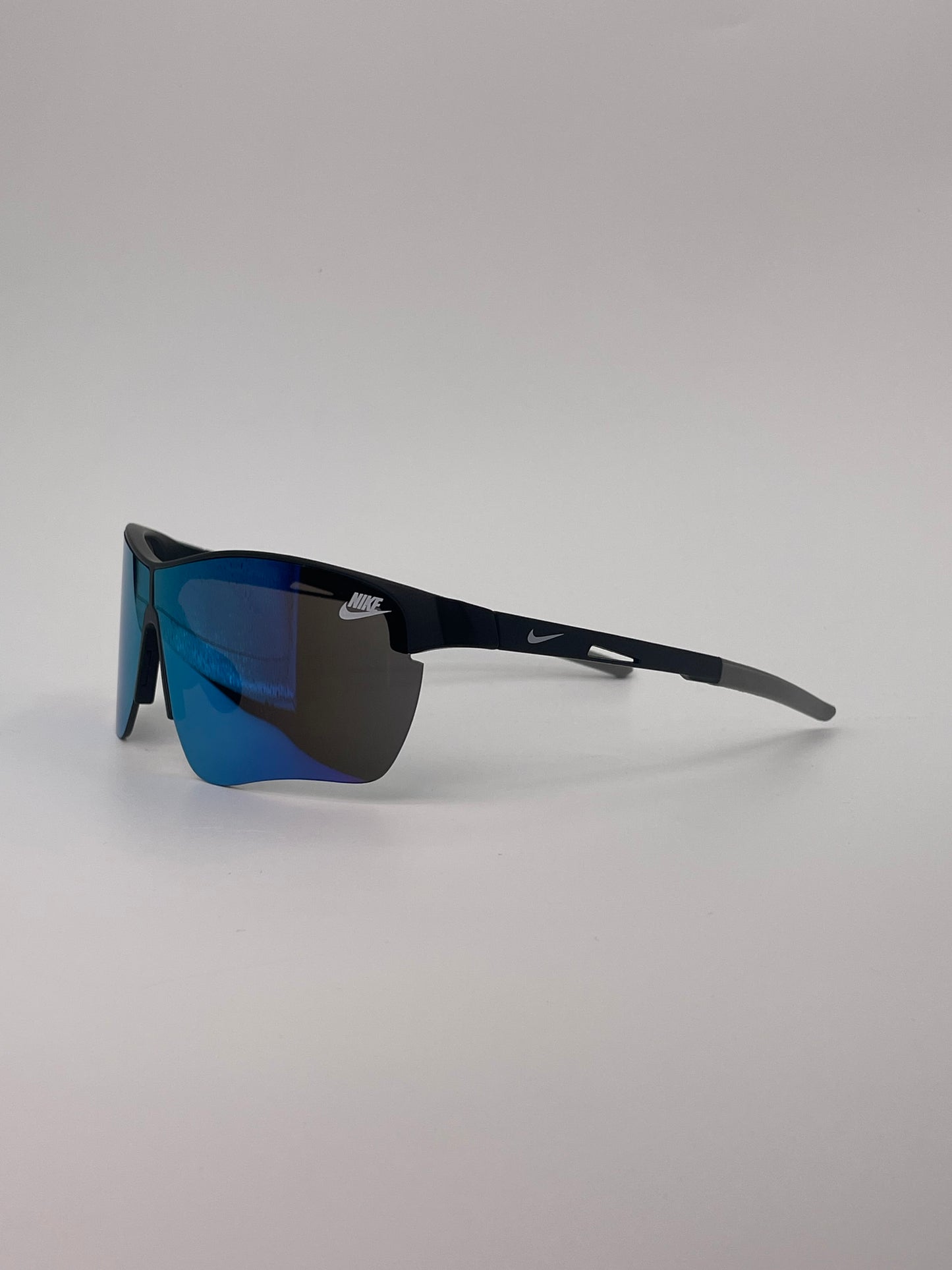 Black Sports sunglass with mercury glass-265