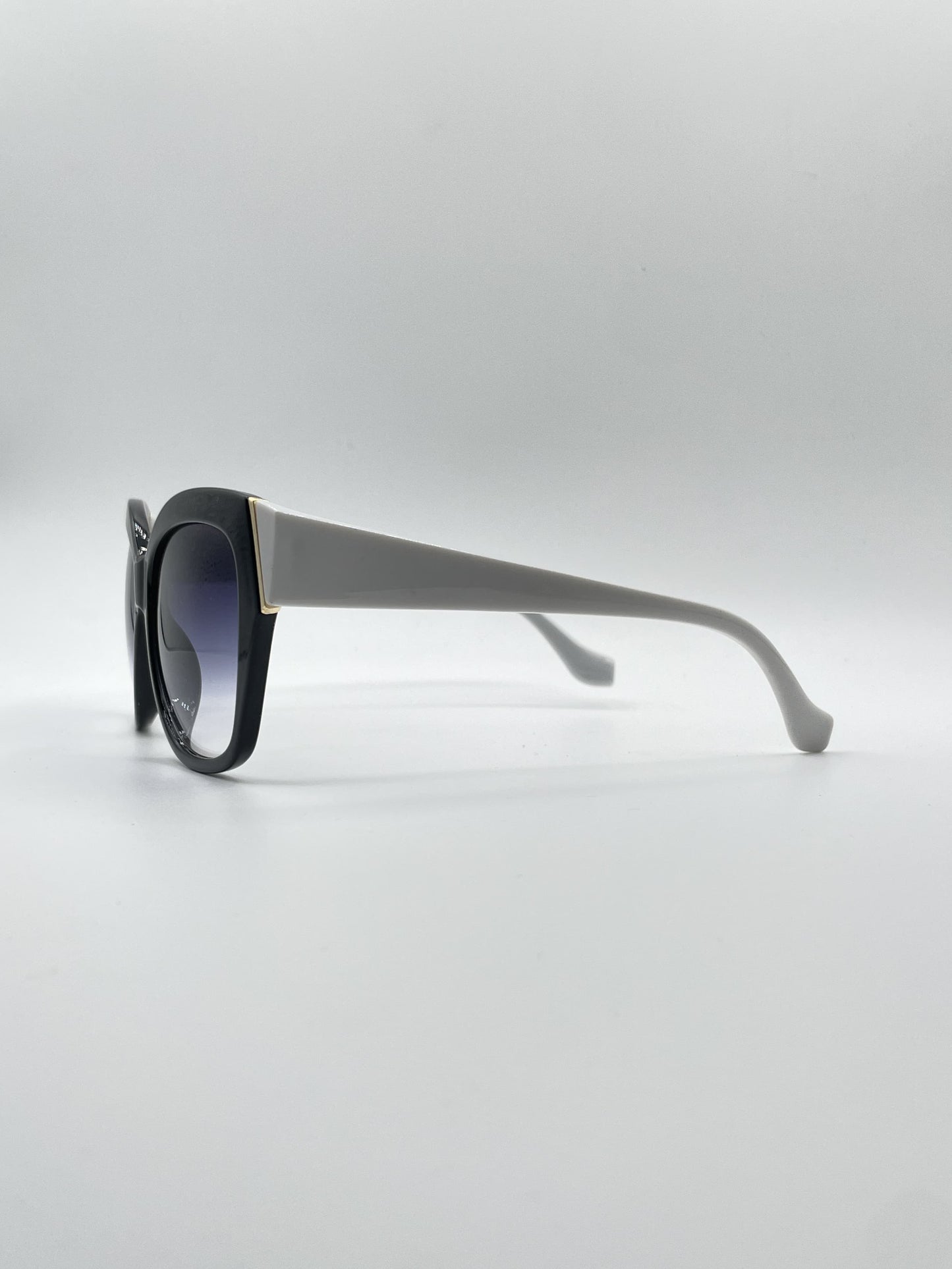 Cat Eye Black Frame Women's Sunglasses-081