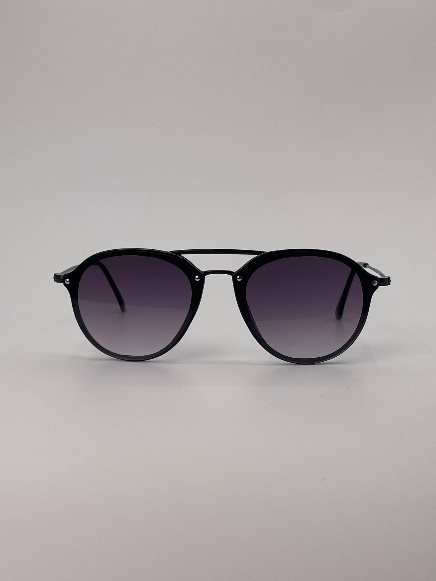 Double bridge sunglass with black body-256