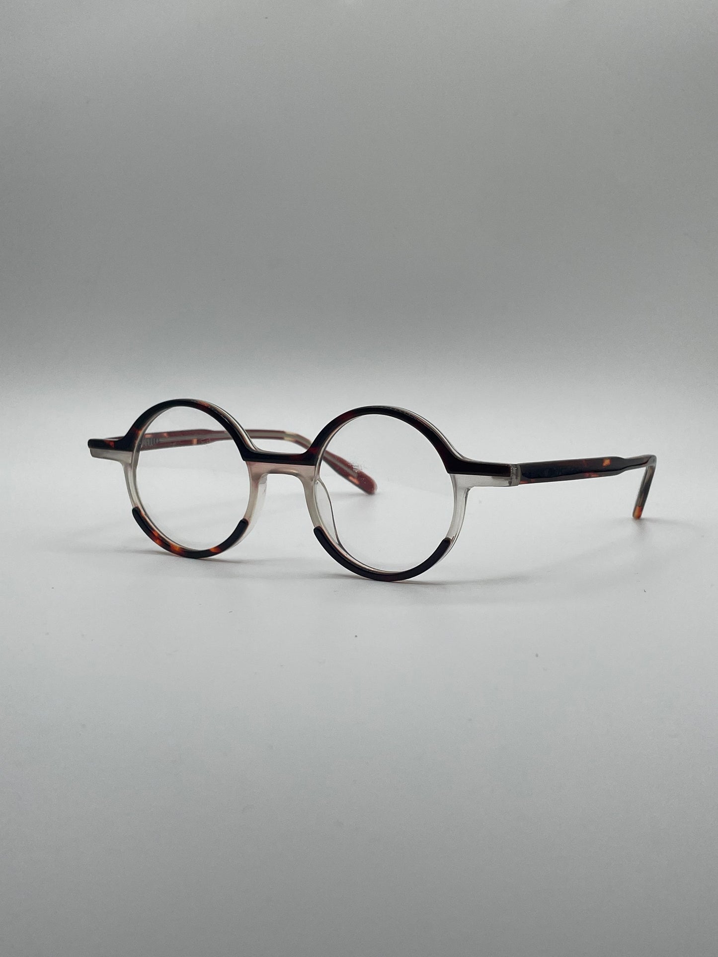 Circular Thin Black & White frame Optics-411