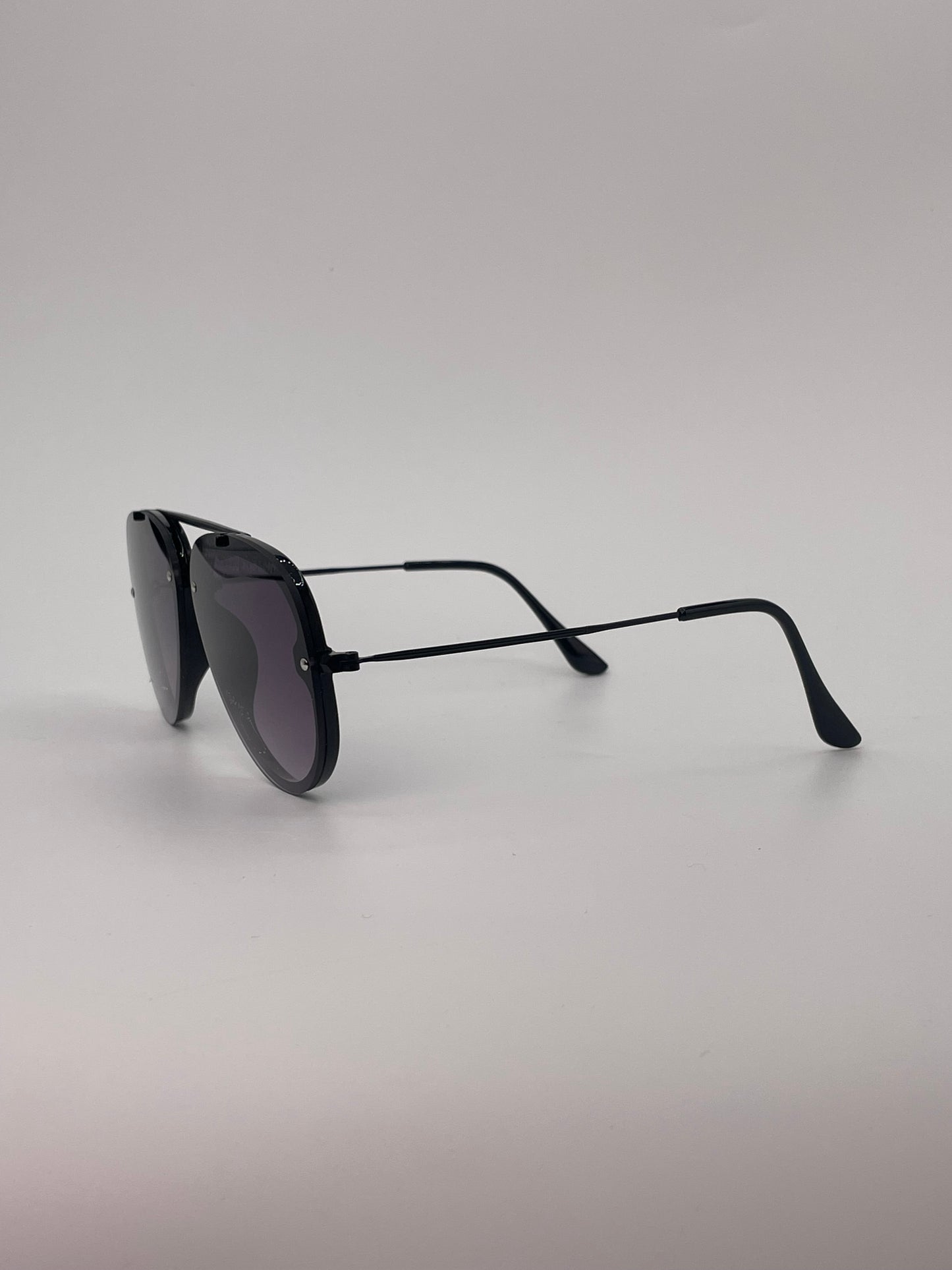 Black aviator type sunglass-259
