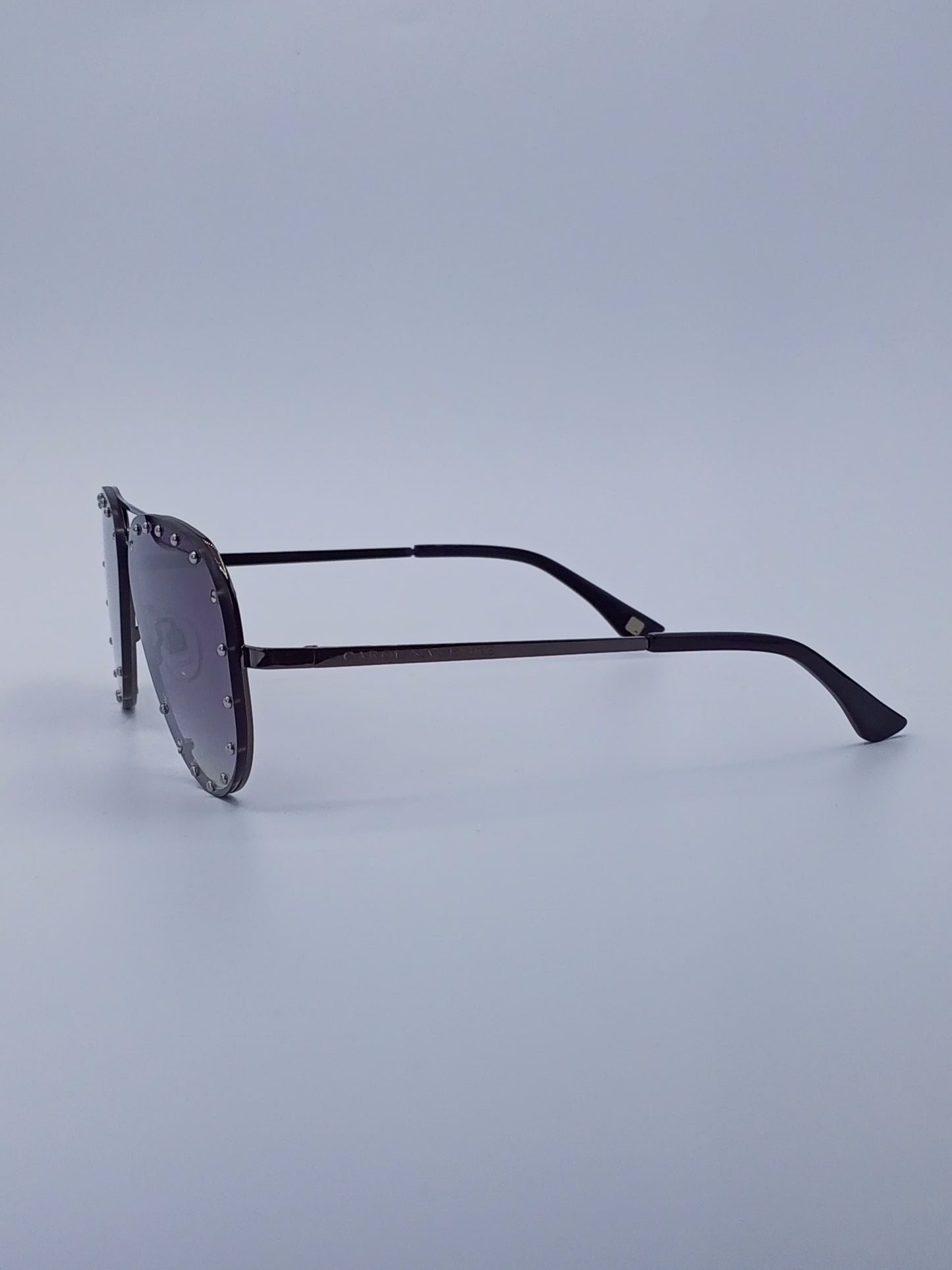 Gradient Lens Studded Aviator Glasses-231